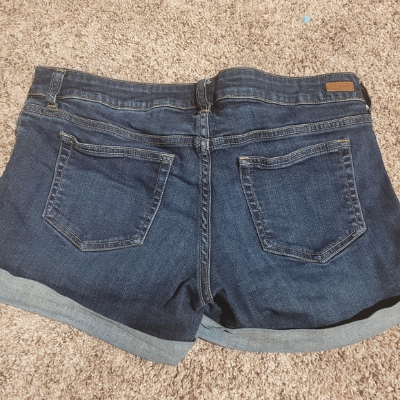 Jean Shorts - Picture 2 of 3